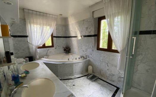 VILLA CONTEMPORAINE
