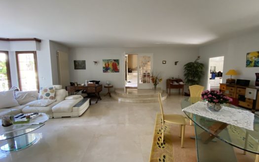 VILLA CONTEMPORAINE