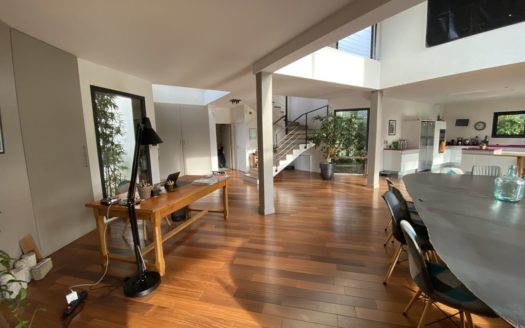 LE RAINCY VILLA CONTEMPORAINE