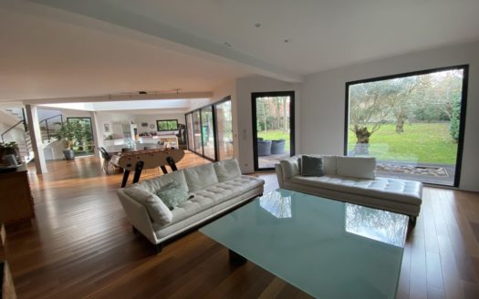 LE RAINCY VILLA CONTEMPORAINE