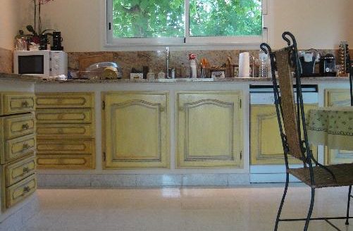 GRANDE PROPRIETE CONTEMPORAINE AVEC PISCINE