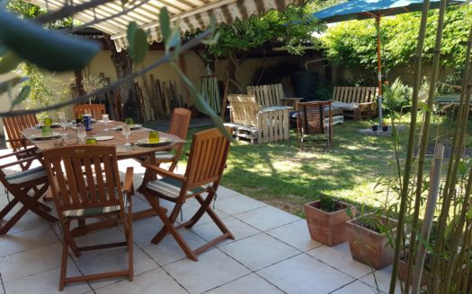 LIVRY-GARGAN PROCHE GARE ET COMMERCES