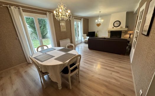 LIVRY-GARGAN PROCHE GARE ET COMMERCES