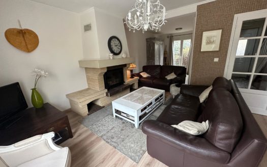 LIVRY-GARGAN PROCHE GARE ET COMMERCES