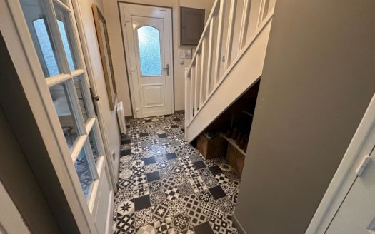 LIVRY-GARGAN PROCHE GARE ET COMMERCES