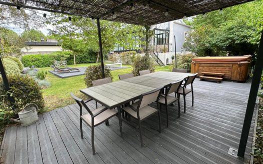 LE RAINCY – PROPRIETE DE CARACTERE